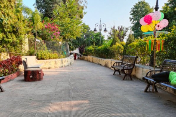 Guru Gobind Singh Park, Udaipur, Rajasthan - Vushii.com Guru Gobind Singh Park, Udaipur, Rajasthan - Vushii.com